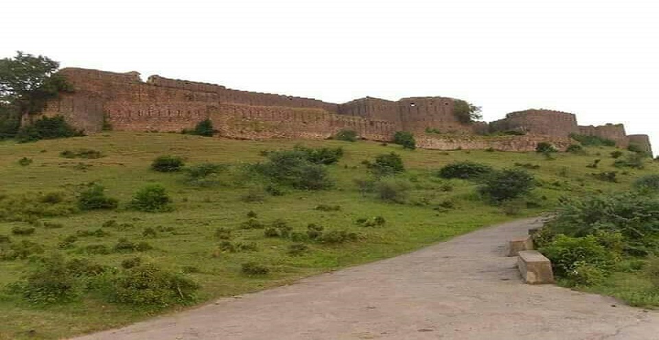 Gugor Fort