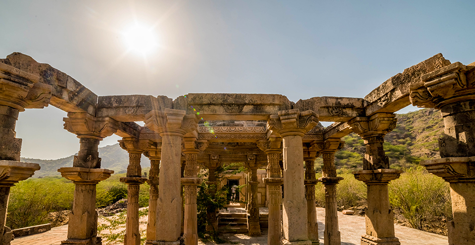 Juna Fort and Temple