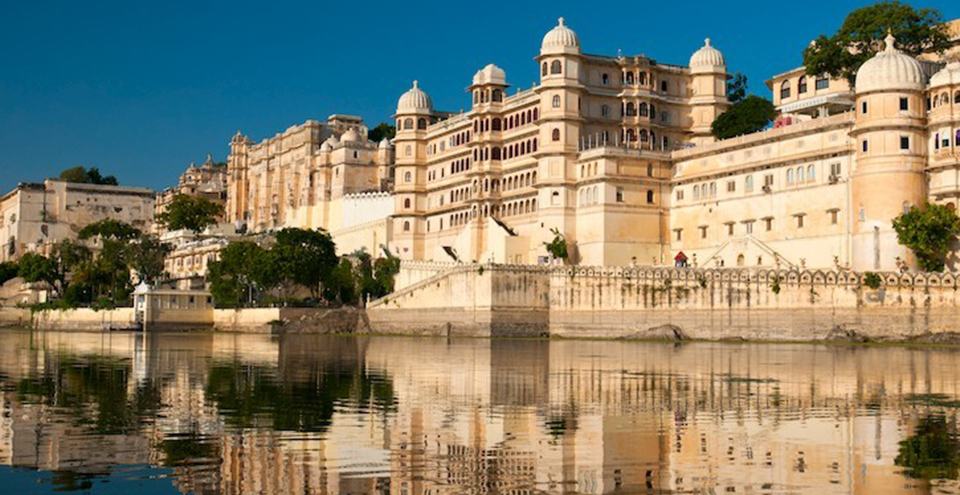 उदयपुर-चित्रमय राजसी वैभव
