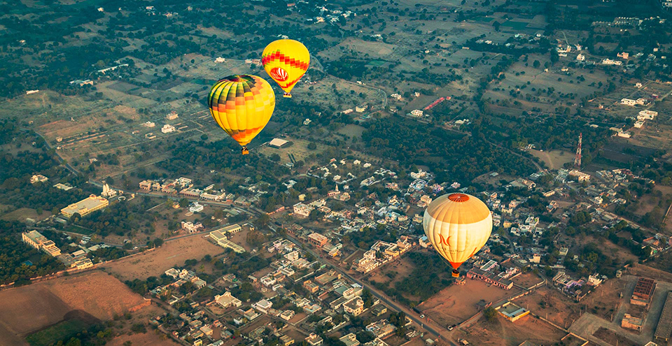 Hot Air Balloon over Pushkar